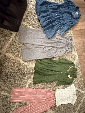 Lot of Girls Clothes Size -10 Very Stylish!